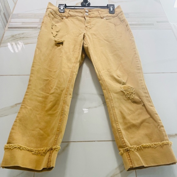 Refuge Womens Skinny Distressed Tan  Jeans Size 8 - Picture 3 of 11